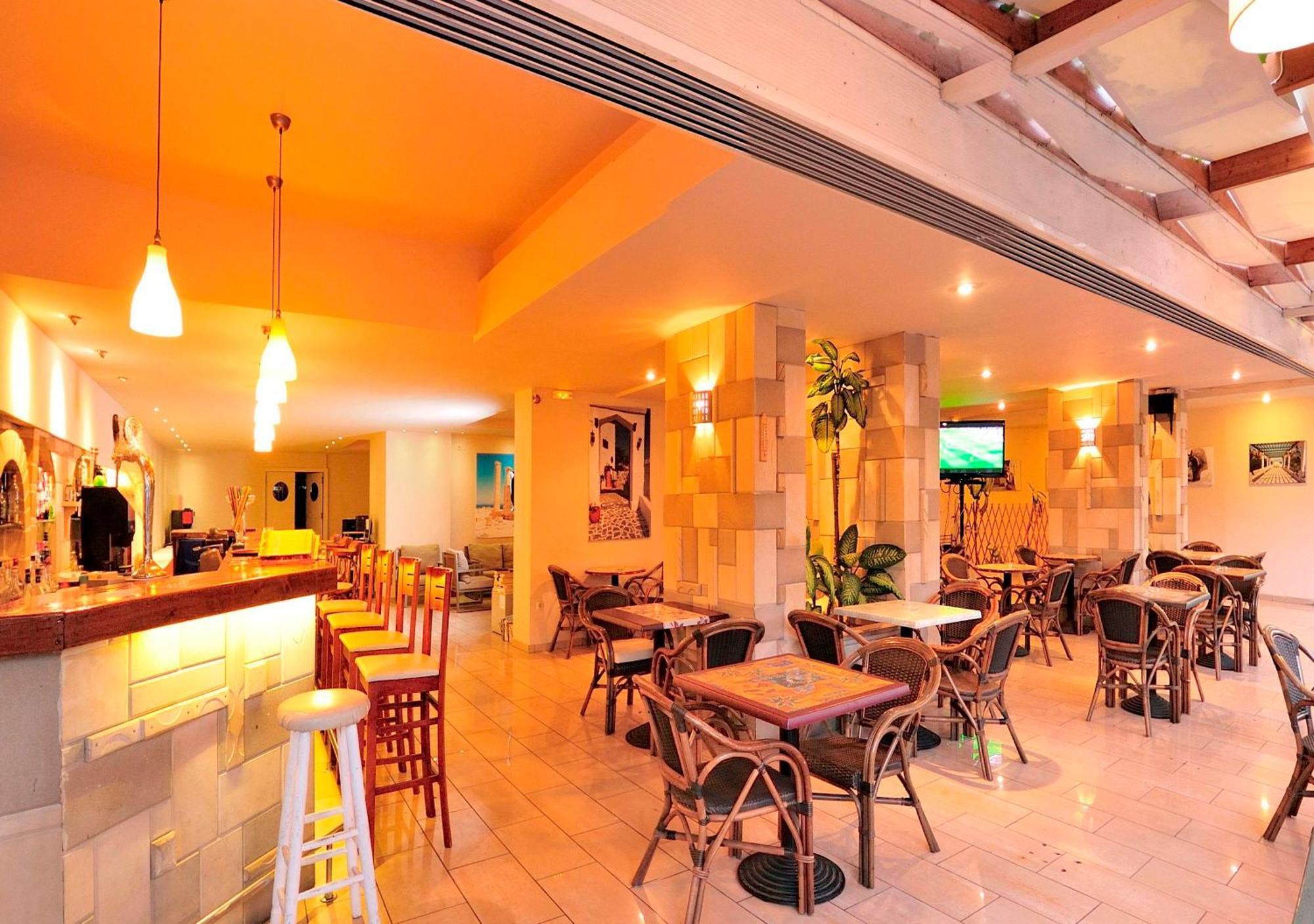 Hotel Carina
