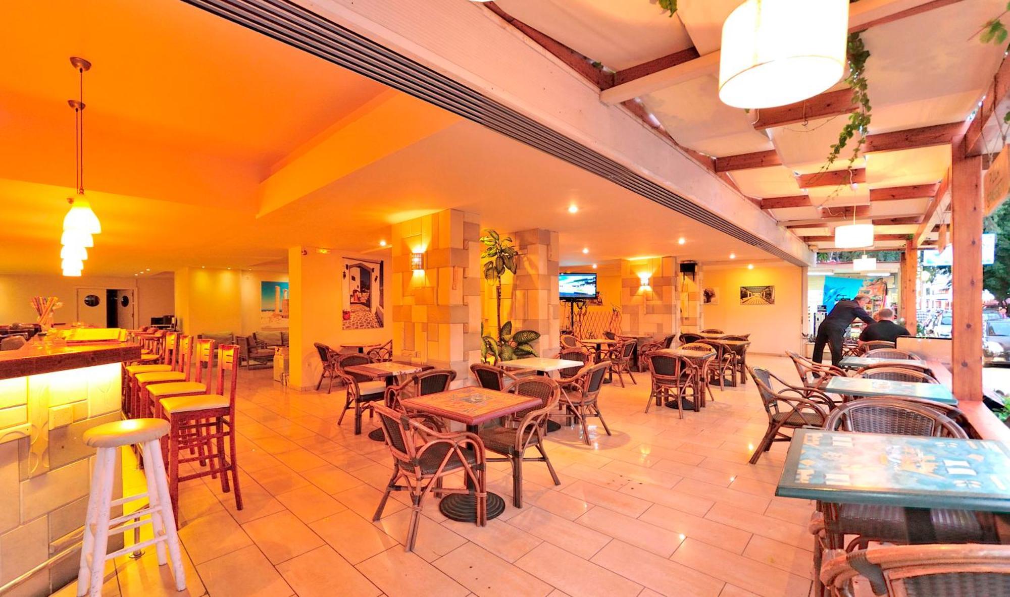 Hotel Carina