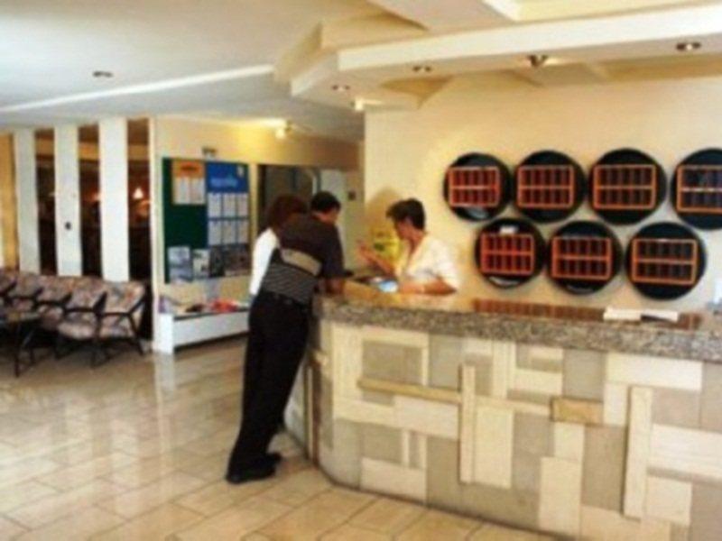 Carina Hotel 2*